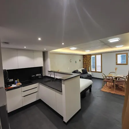 Hotel apartamentowy Mademoiselle Josephine 3*