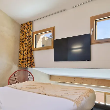 Mademoiselle Josephine Aparthotel