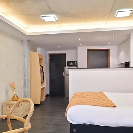 Ξενοδοχείο με διαμερίσματα Mademoiselle Josephine 3*